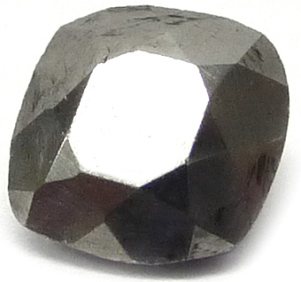 carrollite du Congo taill�e � facettes