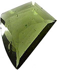 moldavite verte taillee r�p tcheque