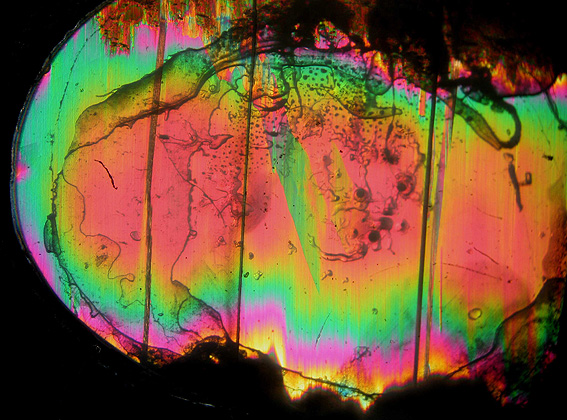 opale commune et couleurs interference