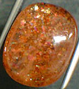 pierre de soleil scintillante