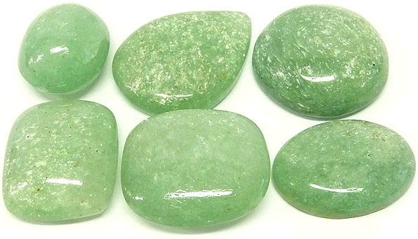 fuchsite inclusions in quartz