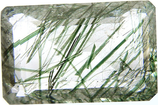 actinote inclusions dans quartz